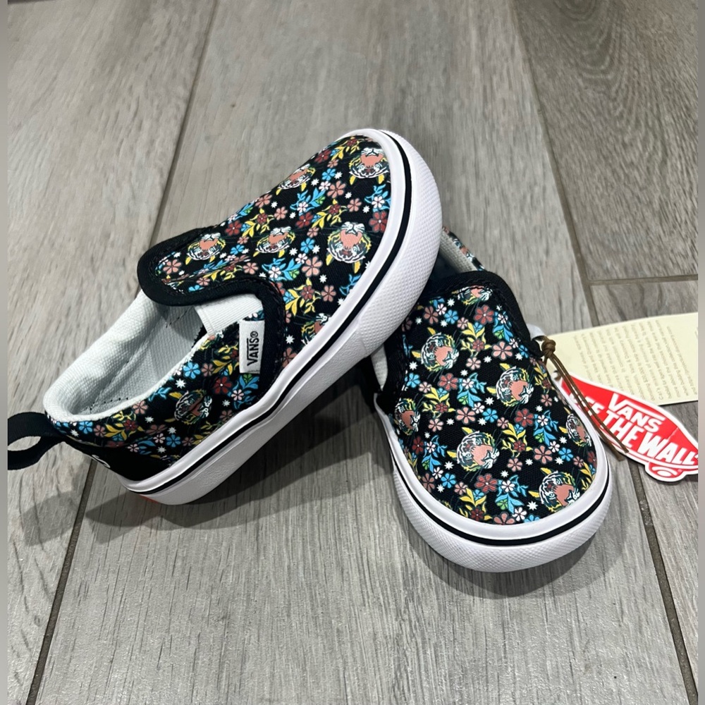 NWT Vans Black Slip-On Sneakers. Toddler size 5.5